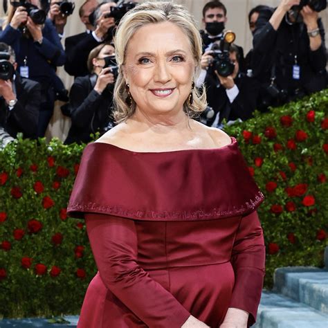 Hillary Clinton Returns to the Met Gala After 21 Years.